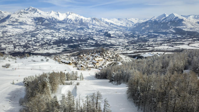 Vue sur le Champsaur depuis Laye