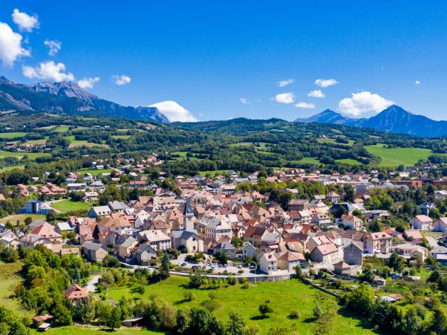 Vue aérienne de Saint Bonnet en Champsaur
