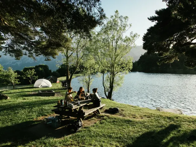 Bivouac au lac de Roaffan